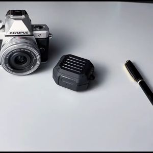 Ốp Bảo Vệ Dành Cho Samsung Galaxy Buds FE/ Buds 2/ Buds 2 Pro/ Buds Pro/ Buds Live Kai.N Carbon Buds Kèm Móc Treo_ Hàng chính hãng