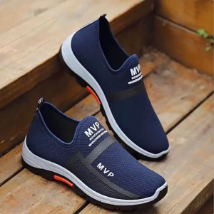 Brand GenGeGo ( 3 Days Delivered COD)Men Sport Shoes Classical Running Shoes Slip on Shoes Comfortable Jogging Shoes Kasut Running Lelaki