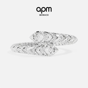 Modern and Stylish Hand Bracelet