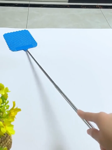 OFM-C1359 Raket Lalat Teleskopik Plastik Batang Besi Bisa Panjang Pemukul Serangga Anti Slip Tepokan