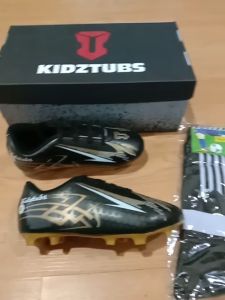 Paket Komplit Sepatu Bola & Tas Skin Deker Untuk Anak Usia 6-10 Tahun