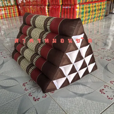 หมอนสามเหลี่ยม 15 ช่องเดี่ยว