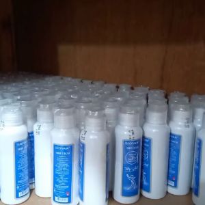 GIOVAN Sabun Cair Antiseptik 90 ml - Komposisi Chloroxylenol 0,16% untuk Menjaga Kelembaban Kulit dan Mengatasi Biang Keringat - Eksim Sarap dan Eksim Seboroik - Penggunaan 2x Sehari