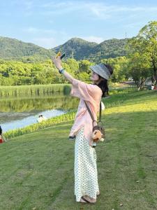 VKSOD | Summer Leisure Style Womens Pink Short Sleeve Top And Polka Dot Wide Leg Pants Two Piece Set Fashionable Casual Outfit