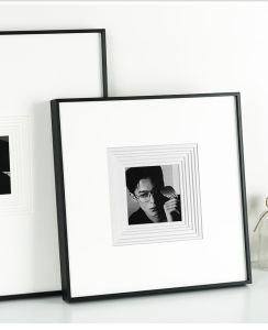 Black Metal Square 3D Photo Frame Stand Wall Mounted Simple Modern Multi-layer Card Paper DIY Decorative Picture Frame
