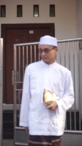 KOKO POLOS PAH HAJI BAJU KOKO LENGAN PANJANG PRIA MODEL AMMU SAKU SAMPING