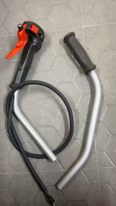 BỘ TAY GA TRÁI PHẢI MÁY CẮT CỎ KAVI E500 (ỐNG 19MM)