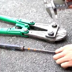 Kìm Cộng Lực Kéo Cắt Sắt Cộng Lực 36900mm W0121A Wynns Thép Cao Cấp chuyên dùng để cắt sắt xây dựng