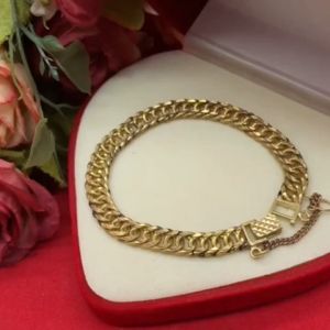 สร้อยข้อมืองานทองเหลืองโบราณ ลายเลสแบน ความยาว 7 นิ้ว งานดิบไม่ได้ชุบ ช่วยเสริมบารมี ใช้ได้ทุกโอกาส  ใส่อาบน้ำได้