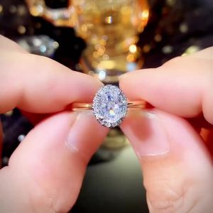 Huitan Hợp Thời Trang Nữ Hai Màu Pha Lê Nhẫn Cưới AA Cubic Zirconia Đính Hôn Kỷ Niệm Trang Sức Dự Tiệc Nữ Phụ Kiện