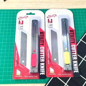 คัตเตอร์สแตนเลส 18 mm ใบมีดเคลือบกันสนิม ที่ตัดกระดาษ ตัดฟิล์ม พร้อมส่ง ของแท้ มีดคัตเตอร์ คัตเตอร์พกพา Stainless Steel Cutter Knife