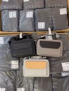 Túi Nam Đeo Chéo Pe.dr0 Nhiều Màu Trẻ Trung Form Chuẩn Store Fulltag Mac Size 23cm (Auth Tuồn)