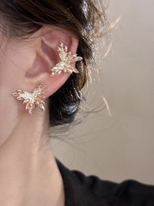 Golden Butterfly Zircon Clip-On Earrings for Women No Piercing Required Luxury Sensation Small Batch Mosquito Coil Tray Earrings