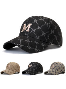 หมวกเบสบอลปักลายตัวอักษร M สำหรับผู้ชายและผู้หญิง หมวกทรงปากเป็ดแบบอเนกประสงค์สำหรับกลางแจ้ง ฤดูใบไม้ร่วง 2024 หมวกเบสบอลปักลายทหาร