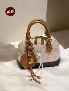 (Auth Tuồn Chính Hãng) Túi Hến CHl02 Kèm Charm Size 19cm