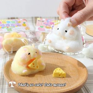 Cartoon Mouse Cute Hamster Waffles Paws Squeeze Toy Silicone Pinch Deion Stress Relief Toy Kids Gift