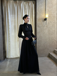 VENUIE | Vintage Elegant Long Sleeve Evening Gown