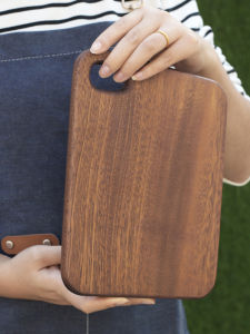 Solid Wood Cutting Board Mini Home Use Tray Uptable Wood No Varnish Fruit Bread Cutting Board Creative Whole Wood Kitchen Tool