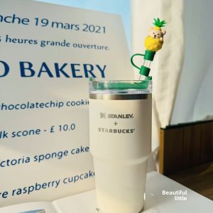 Stanley Silicone Straw Stopper for Coffee Shop Staff Large Diameter 10mm Dustproof Heat Resistant Bear Design Drinking Straws