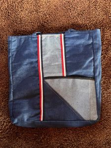 กระเป๋ายีนส์ ผ้าหนางานทน 16*17นิ้ว