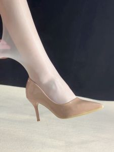 สีนู้ด รองเท้าส้นสูงส้นเรียบสบาย ผู้หญิง รองเท้ากันลื่นสไตล์โรมัน หนัง วัสดุด้านใน Sharp Pointed Toe กาวกาวแต่เพียงผู้เดียว