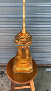 บุษบกไม้สัก ปิดทองคำเปลว (สูง 58cm) สำหรับพระหน้าตัก 2-3 นิ้ว ซุ้มพระประดับกระจก ฐานวางพระบูชา