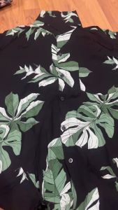 พร้อมส่ง เสื้อลายดอก เสื้อ แฟชั่นผู้ชาย  เสื้อฮาวาย เสื้อสงกรานต์ เสื้อเชิ๊ตลำลอง ผ้าสปันพิมส์ลาย023 เสือผ้าผู้ชาย