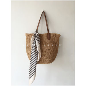 INS Summer Retro Straw Bag Large Capacity Shoulder Bag Fashion Woven Tote Bag Vacation Style Beach Bag Trendy Bag