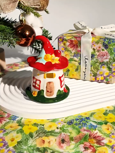 【SG STOCK】 Magic House-Shaped Night Light | Bedside/Desk Decor | Ideal Gift |Top Choice for Gifting