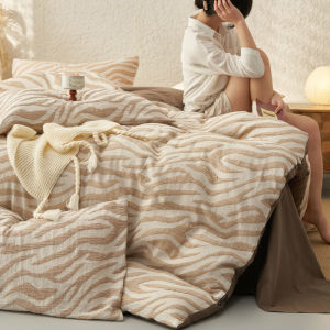 Violet | Bộ Chăn Ga Gối Hoa Văn Zebra Jacquard Ba Lớp Bằng Cotton Sạch Đã Giặt Trước