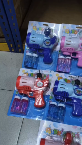 Kuromi Stitch Bubble Machine With Lights Water Kid Toys Bubble Balloon Soap Outdoor Game 卡通版本电子灯泡泡枪 *READY STOCK*