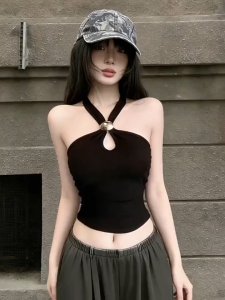 Áo Tank Top Cổ Yếm Nữ Thiết Kế Màu Đen Dễ Phối Đồ Thời Trang Mùa Hè