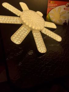 เครื่องปรุงกระเปาะ LED Bulb Lamp FAN blade 450W หลอดไฟ, ทรงใบพัด 8+1, พับเก็บได้, ปรับมุมโคมไฟได้, ขั้วE27 (ไม่รวมขั้ว), 3000K/6500K แสงขาวและแสงวอร์ม