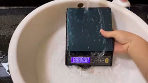 【Fast delivery+COD】Waterproof Rechargeable Coffee Drip Scale Digital Scale Digital LED Display Kitchen scale No battery required waterproof can weigh seafood Kitchen scale Electronic mini style rechargeable kitchen scale Home scale