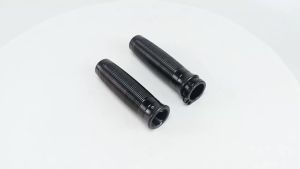 JNYD Aluminum 1" Inch Motorcycle Handlebar Hand Grips Black/ Chrome Fit For Harley XL883 1200 Dyna Cruiser Bobber Chopper