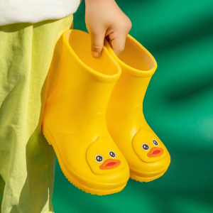 【READY STOCK 】Low Cut Rain Boots (Bota) For Kids Wide Round Toe Children Rainboots Baby PVC Rubber Waterproof