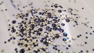 อะไหล่ซองเพชร 4 สีรวมหลายขนาด เพชรติดเล็บ ประดับเล็บออกงานได้ สวยมากกกq