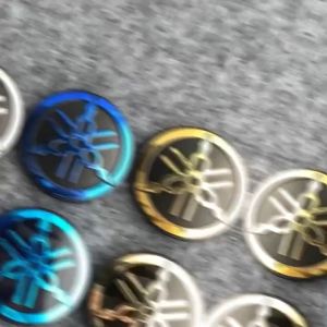 MOTOX สติกเกอร์โลโก้ 3 มิติ โลโก้ยามาฮ่า โลโก้ส้อมเสียง เส้นผ่านศูนย์กลาง 5 ซม สำหรับรถ Yamaha xmax ฝีมือประณีต ติดตั้งให้แน่น