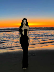 Váy Dài Không Tay Màu Đen Gợi Cảm Cho Nữ Mùa Hè Phong Cách Đi Biển Váy Midi Hở Lưng Khoét Sâu Váy Bó Sát