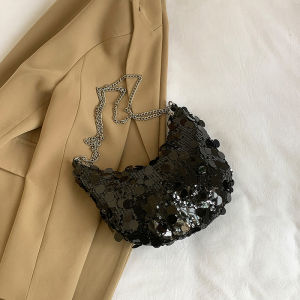 กระเป๋าสะพายข้างผ้ากำมะหยี่สไตล์เกาหลีสำหรับผู้หญิง ฤดูใบไม้ผลิและฤดูร้อน ปี 2024 กระเป๋าสะพายข้างแบบสะพายข้างสะพายไหล่ข้างเดียว กระเป๋าทรงหม้อที่มีสายโซ่สะท้อนแสง