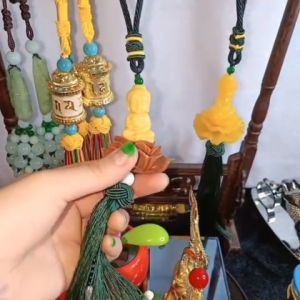 Dây treo xe ô tô tượng phật quan âm ngồi đài sen khánh treo xe ô tô trang trí xe hơi