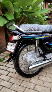 STRIPING STICKER LIS LES POLET Honda Astrea Legenda 1 Full List Body Standar Kualitas Terbaik Ter Murah Mahkota Stiker