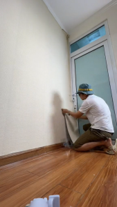 Cuộn Xốp Dán Tường Tráng Nhôm dày 2mm dài 3.3m x 50cm chống ẩm mốccó keo sẵn