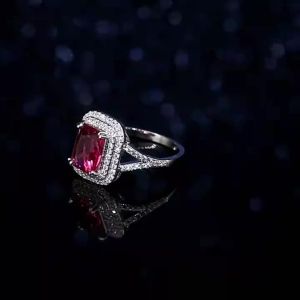 Huitan Luxury Womens Ring Brilliant Cubic Zirconia Wedding Anniversary Ring Gift Female Elegant Accessories Statement Jewelry