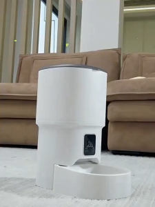 L&Q เครื่องให้อาหารอัตโนมัติ 4L Smart pet Feeder ตั้งเวลาและปริมาณอาหารอัจฉริยะผ่าน WiFi ให้อาหารจากระยะไกล