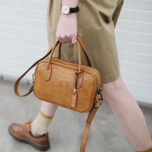 Scallion Japanese Magazine College Niche Retro Work Clothing Hand-Carrying Genuine Leather Crossbody Square Bag Womens Large Capacity Double-Zipper Cross-Body Bag