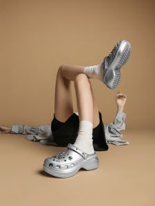 Womens Hole Shoes Summer Outdoor Non-Slip Thick Sole Dancing Whale Toe Cap Slipper Soft Bottom Casual Nurse Beach Versatile Sandals