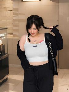 plus Size Summer Outerwear Strapless Short Crop Top Inner Match Tank Top Versatile Top for Plump Women 200-300 Pounds
