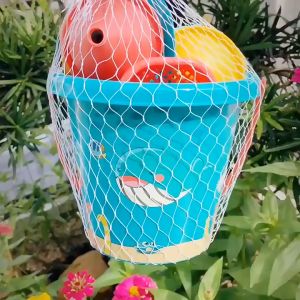 Bộ đồ chơi xúc cát đi biển cho trẻ em 18 chi tiết chất liệu nhựa cao cấp an toàn cho bé.