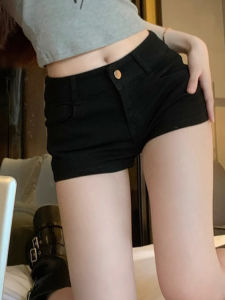 กางเกงขาสั้นยีนส์เอวต่ำทรงสลิมฟิตสำหรับผู้หญิง กางเกงขาสั้นสีดำ ทรงเข้ารูป กระชับสัดส่วน ทรงเข้ารูป ดูดีในฤดูร้อน